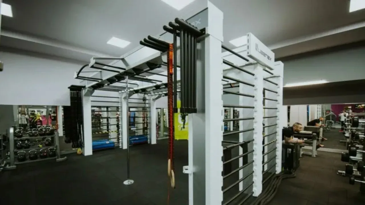 Instalacja Queenax – Łódź, Polska